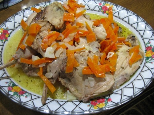 Кролик тушкований з овочами