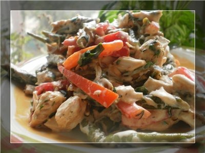 Салат из стручковой фасоли и курицы