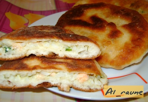 Пиріжки з сьомгою і рисом
