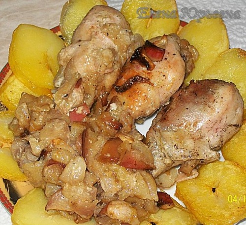 Куриные ножки в яблоках