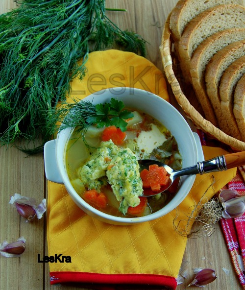 Легка зупка з кабачковими галушками