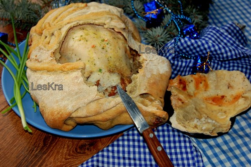 Курка в пряному тісті