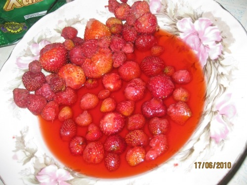 Молочна полуниця