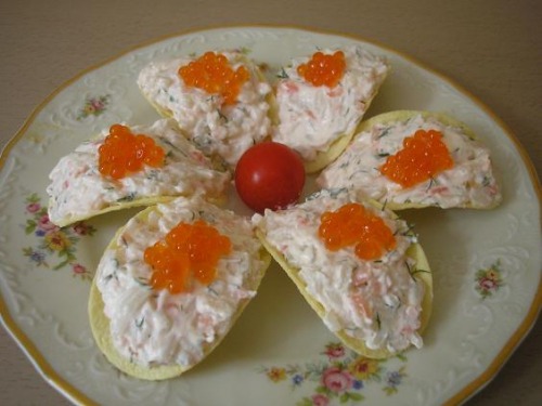 Закуска на чіпсах
