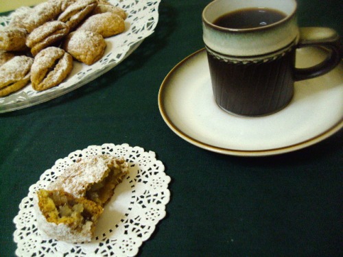 Мілопітакья (пиріжки з яблуками)