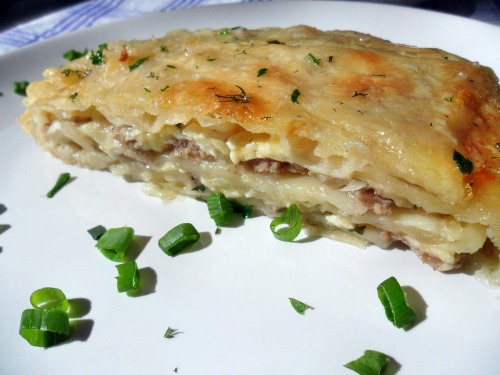 Бурек по-сербськи (з м'ясом і сиром)