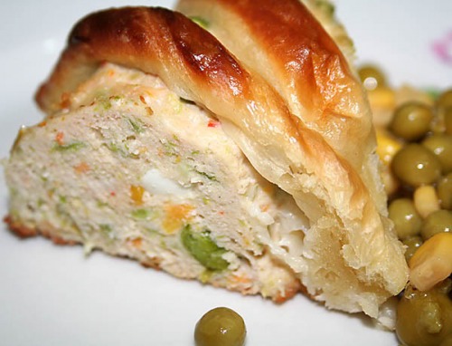 Мясное кольцо с яйцами