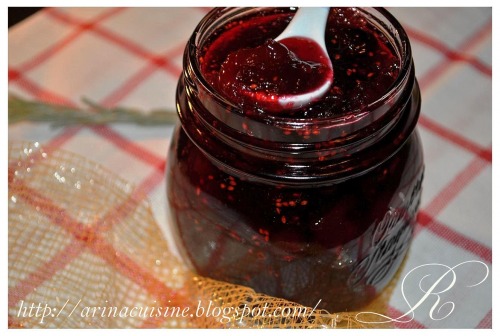Клюквенный джем с коньяком и розмарином