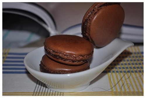 Шоколадные macarons