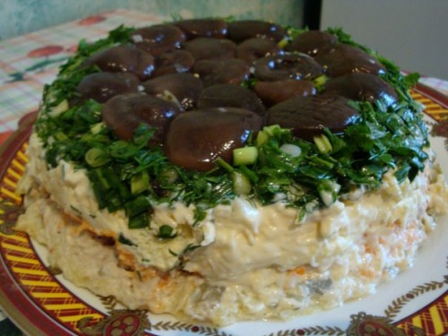 Салат "Грибная полянка"