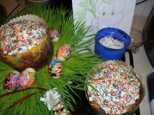 Кулич с яблочком, изюмом и цукатами, замес в хлебопечке