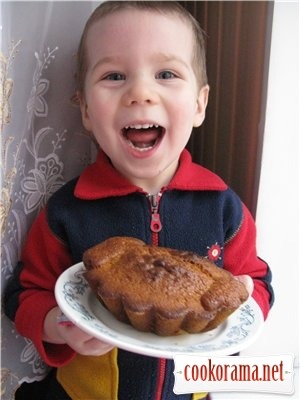 Lemon cakes and lemon cake