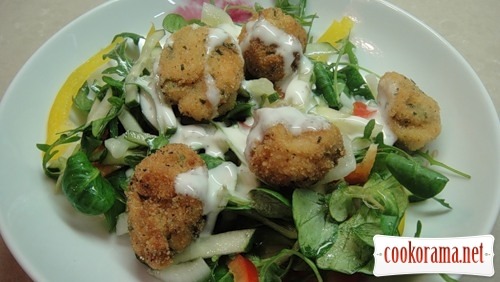 Warm salad with fish balls