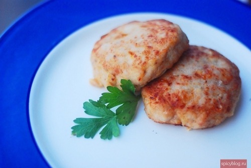 Cutlets from turkey and pork