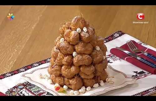 Французький новорічний торт «Крокембуш» від Лізи Глінської
