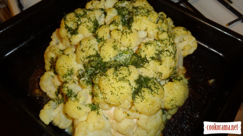 Cauliflower stuffed with broccoli