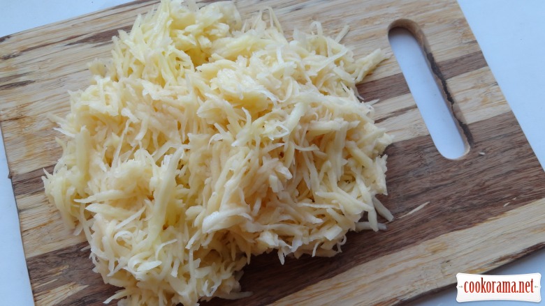 Cauliflower stuffed with broccoli