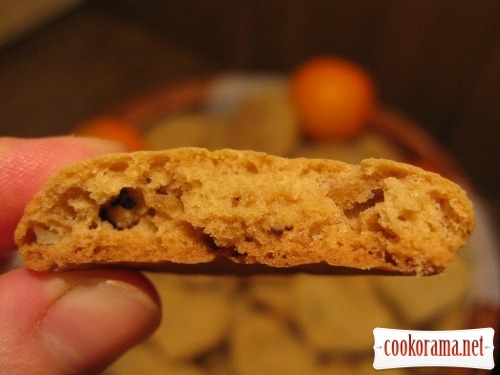 Вівсяно-горіхове печиво з цитрусовим ароматом