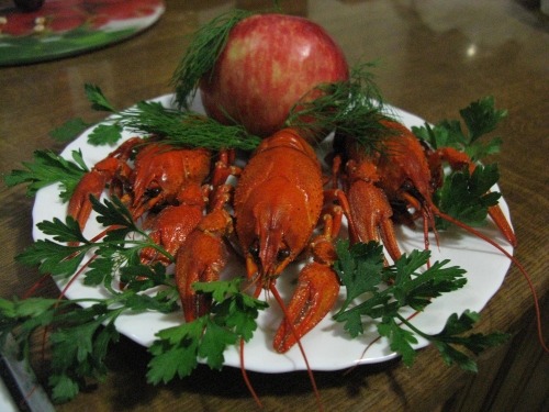 Crawfish boiled with apples:)