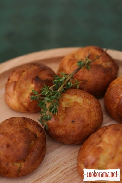 Gougeres - cheese pies