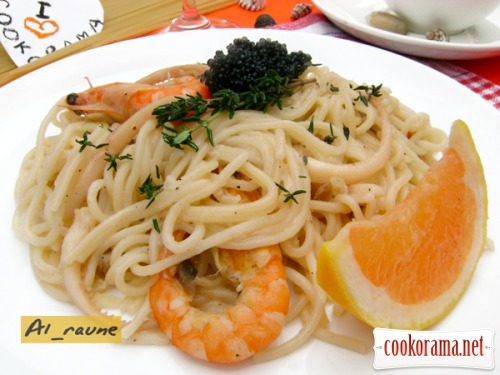 Spaghetti with seafood