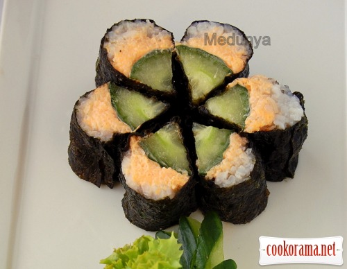 Sushi with cucumber and smoked capelin caviar