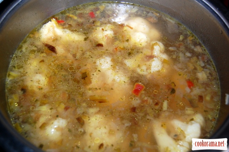 Суп-пюре із цвітної капусти