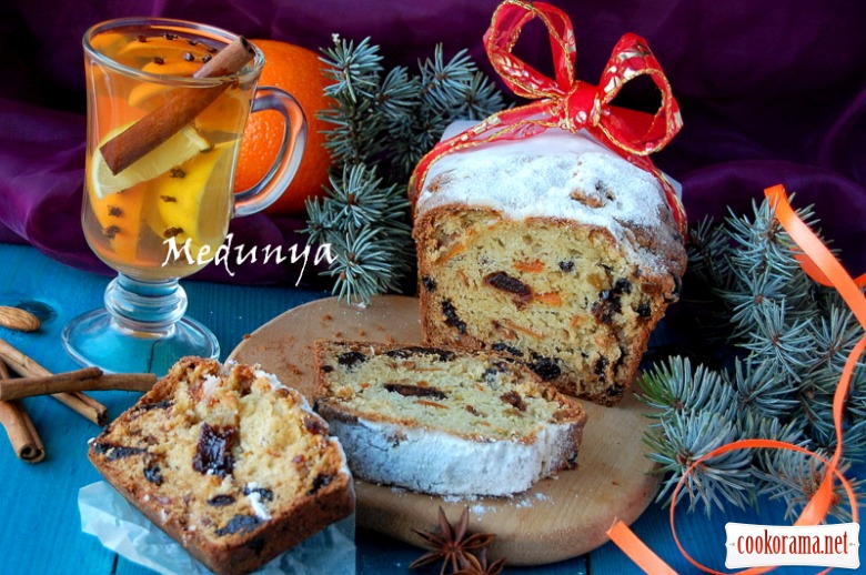 Christmas fruit cake