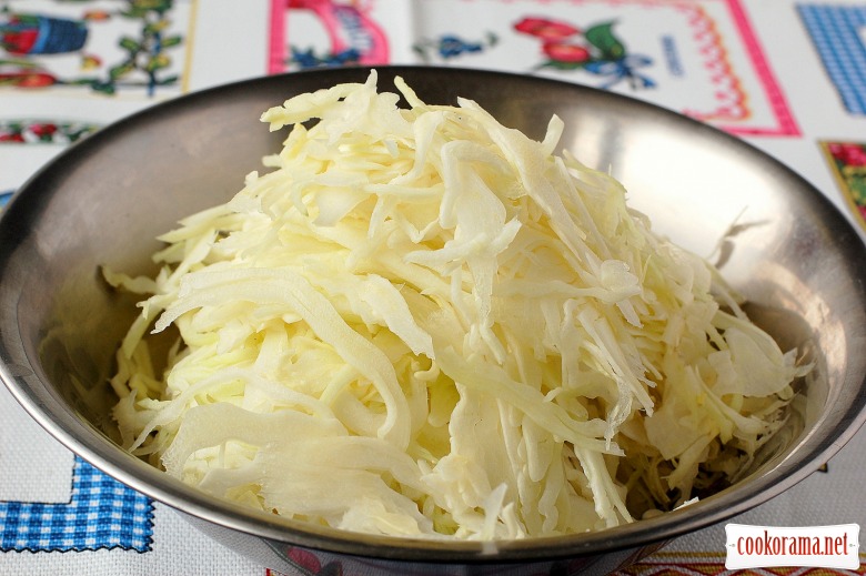 Vareniki with smoked cabbage