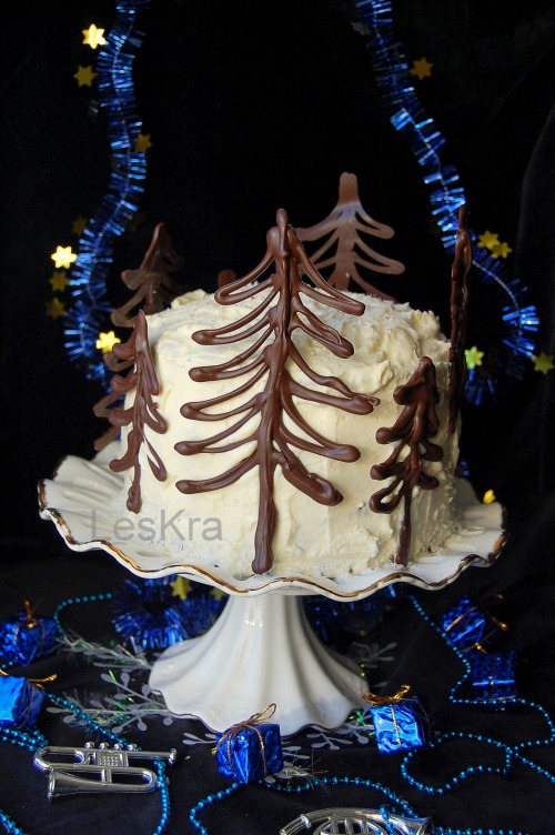Торт "Ночь перед Рождеством" или "Гори​​, свечка, горы"
