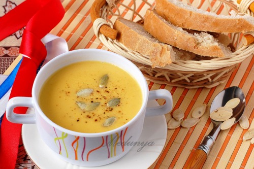 French pumpkin puree soup
