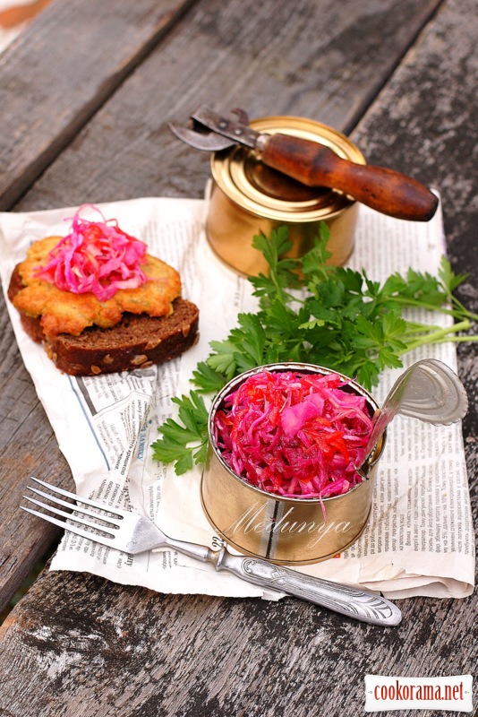 Pickled cabbage with pumpkin and beet