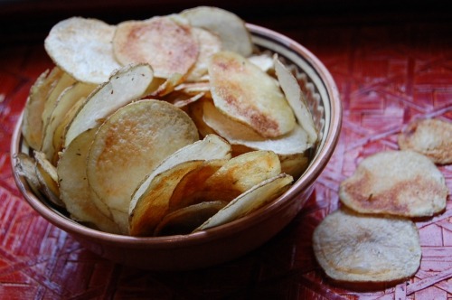 Картофельные чипсы + бонус - яблочные чипсы