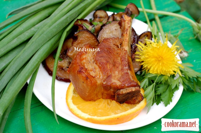Pork grilled ribs with honey-orange glaze