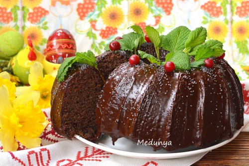 Пасхальний маково-шоколадний кекс