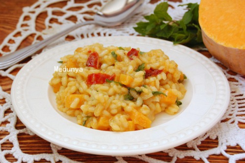 Risotto with pumpkin and sun dried tomatoes