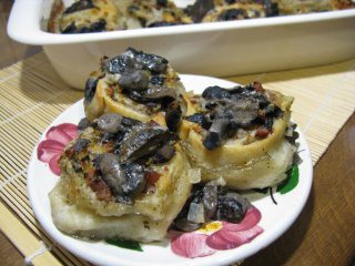 Пісне заварне тісто на вареники і пельмені + м'ясні трояндочки з грибним соусом