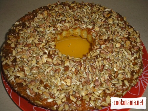 Cheese ring with sunflower seeds