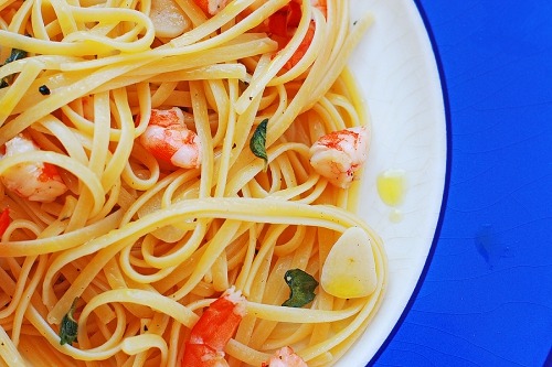 Pasta with shrimps and garlic