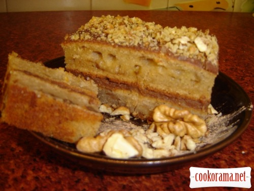 Honey cake with chocolate-nut cream