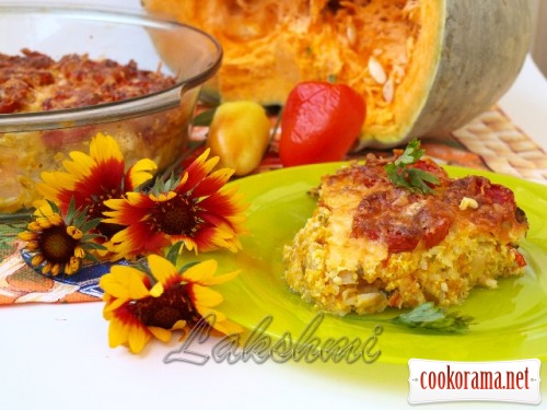 Pumpkin-rice casserole with tomatoes