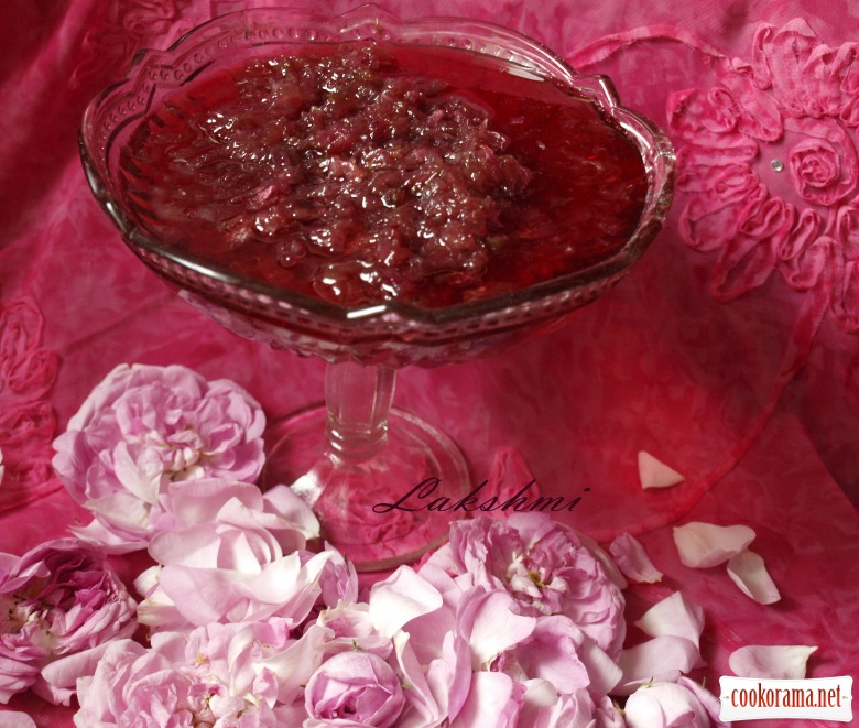 Rose petals jam