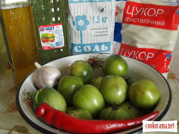 Spicy salad-appetizer from green tomatoes