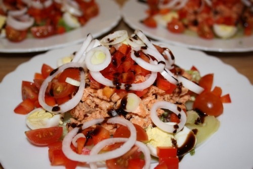 Salad with canned salmon