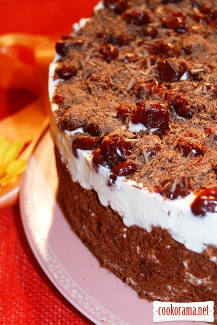 Chocolate-cherry cake.