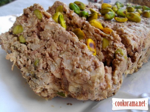 Chicken liver terrine with pistachios