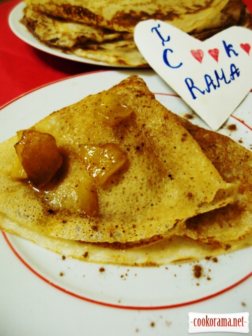 Pancakes with caramelized apples