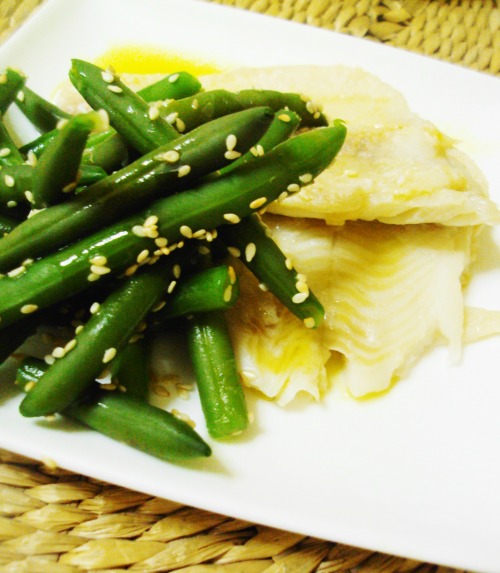 Sea tongue with green beans