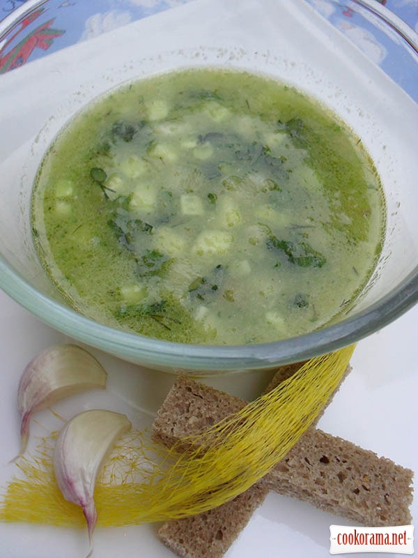 Холодний суп з огірків