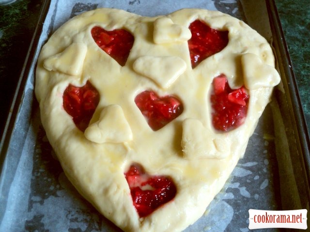 Пирог «Ягодное сердце»